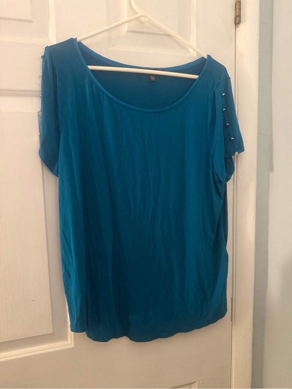 White House Black Market Women’s XL Teal Studded Sleeve Scoop Neck Top